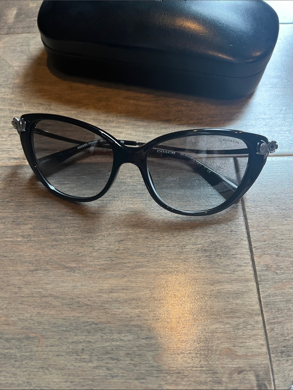 Coach Black Cat-Eye Sunglasses with Gradient Lenses - Picture 4 of 11